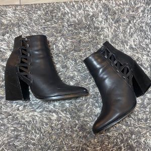 Forever 21 size 7 black block heel boots booties corset lace up l ankle boot